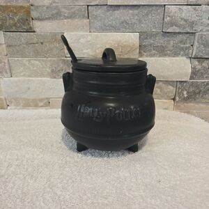 Warner Bros. Black Cauldron Mug with Lid and Spoon
